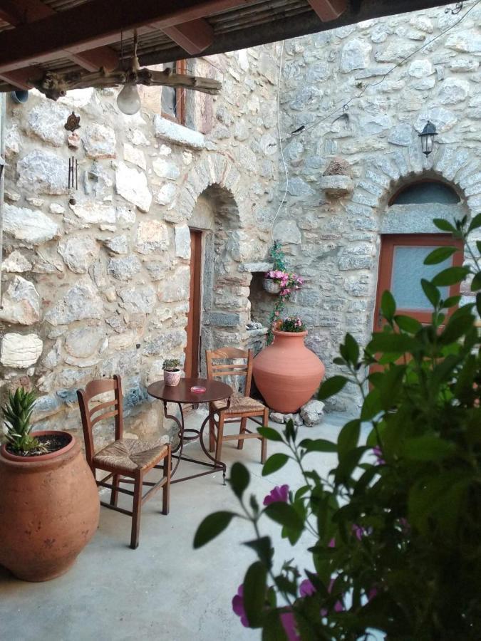 Μεστα - Πλατεια Villa Mesta ภายนอก รูปภาพ