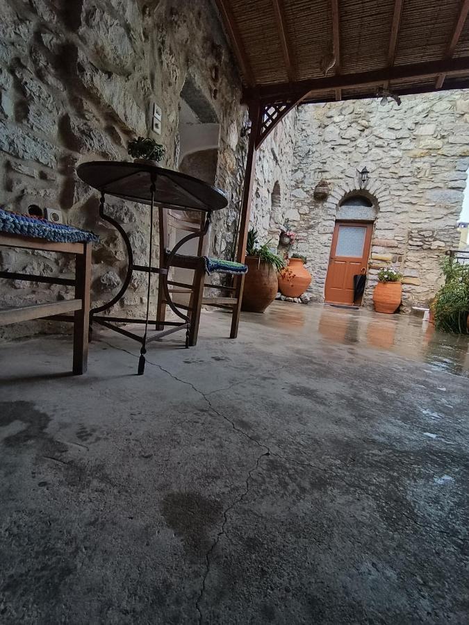 Μεστα - Πλατεια Villa Mesta ภายนอก รูปภาพ
