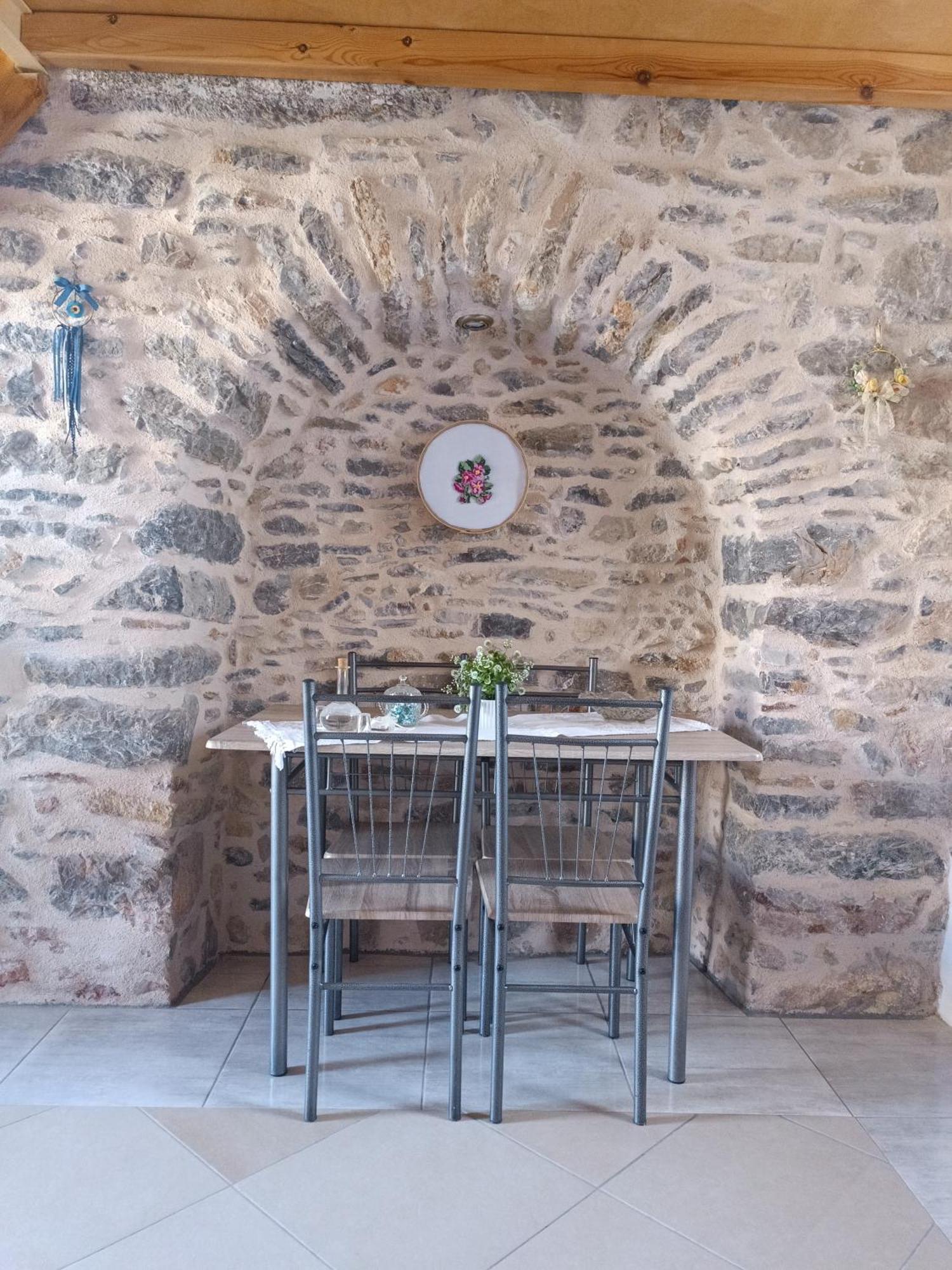 Μεστα - Πλατεια Villa Mesta ภายนอก รูปภาพ